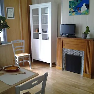 appartement-a-200-metres-du-port-de-concarneau.inbrittany.com/